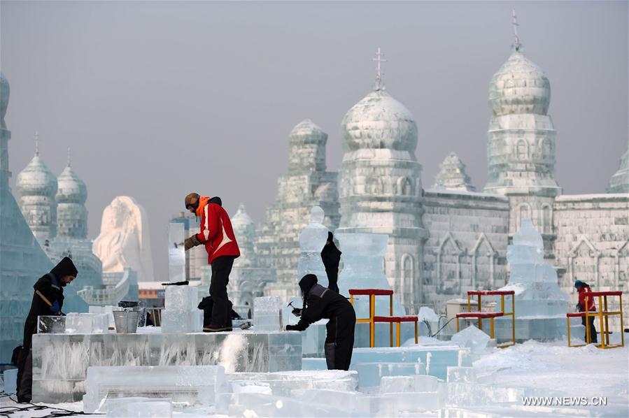 CHINA-HARBIN-ICE SCULPTURE-COMPETITION (CN)