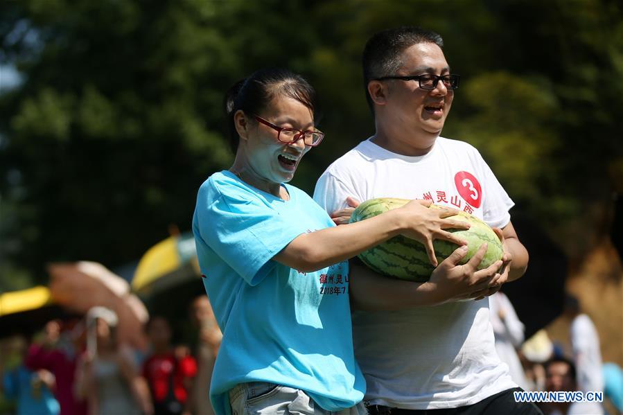 #CHINA-ANHUI-HUANGSHAN-WATERMELON GAME (CN)