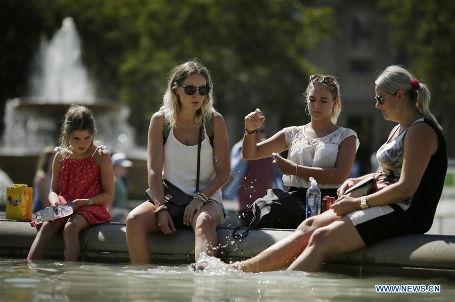 BRITAIN-LONDON-WEATHER-HEATWAVE