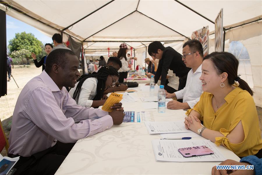 Xinhua Headlines: Confucius Institute bridges gap between cultures