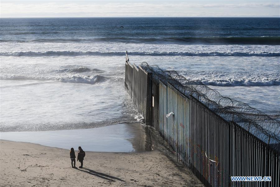 MEXICO-TIJUANA-MIGRATION-BORDER-U.S.