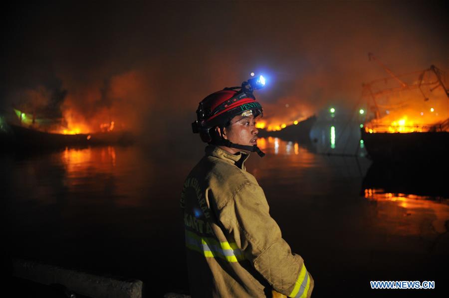 INDONESIA-JAKARTA-FISHING BOAT-FIRE