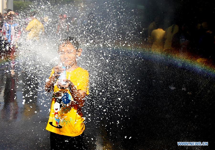 MYANMAR-YANGON-TRADITIONAL WATER FESTIVAL