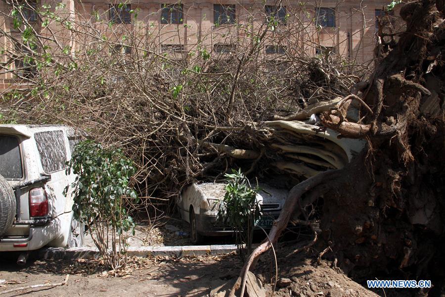 PAKISTAN-KARACHI-DUST STORM