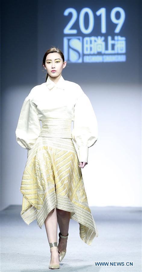 CHINA-SHANGHAI-FASHION DESIGN SHOW (CN)