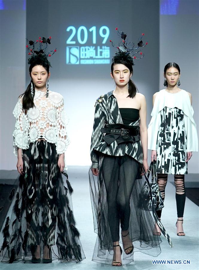 CHINA-SHANGHAI-FASHION DESIGN SHOW (CN)