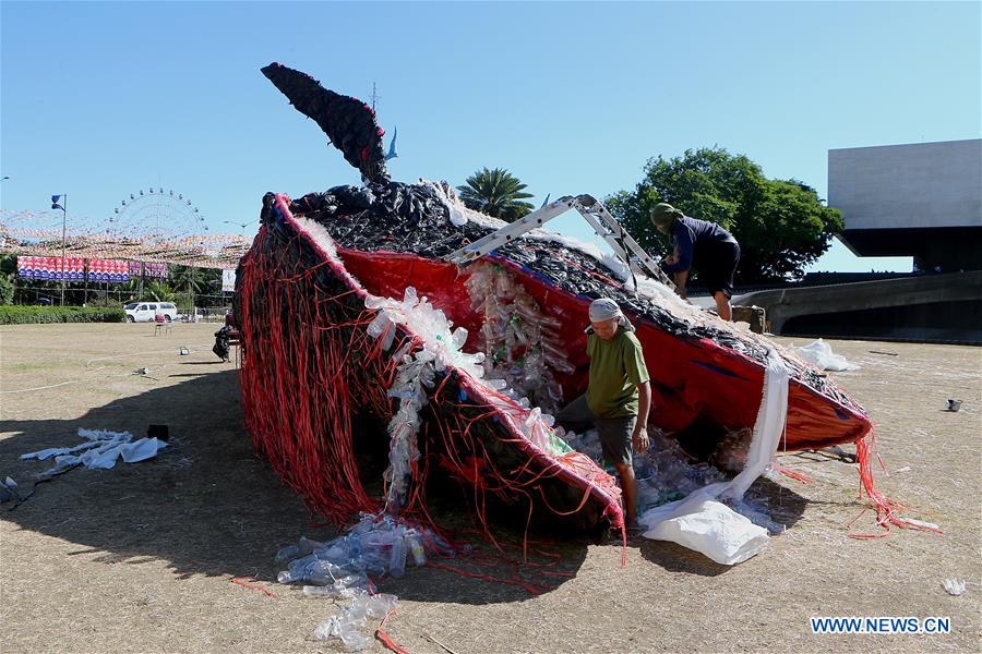 PHILIPPINES-PASAY CITY-WHALE-GARBAGE-ART INSTALLATION