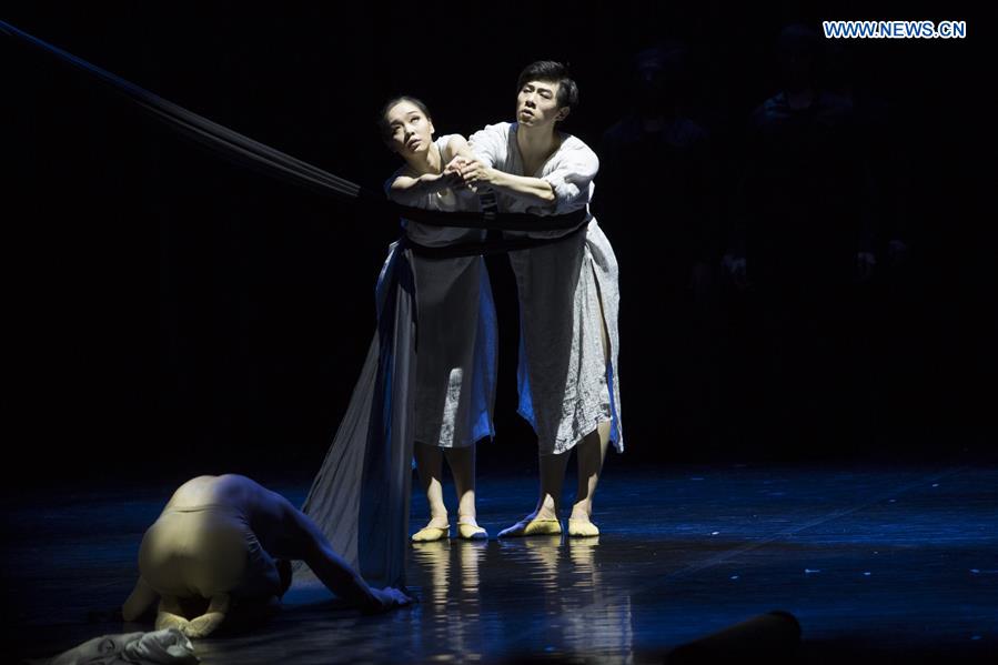 LATVIA-RIGA-CHINA-BALLET-PERFORMANCE-TANG YIN