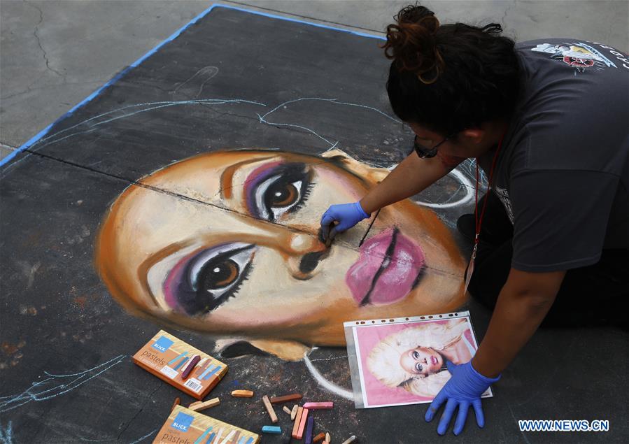 U.S.-LOS ANGELES-CHALK FESTIVAL