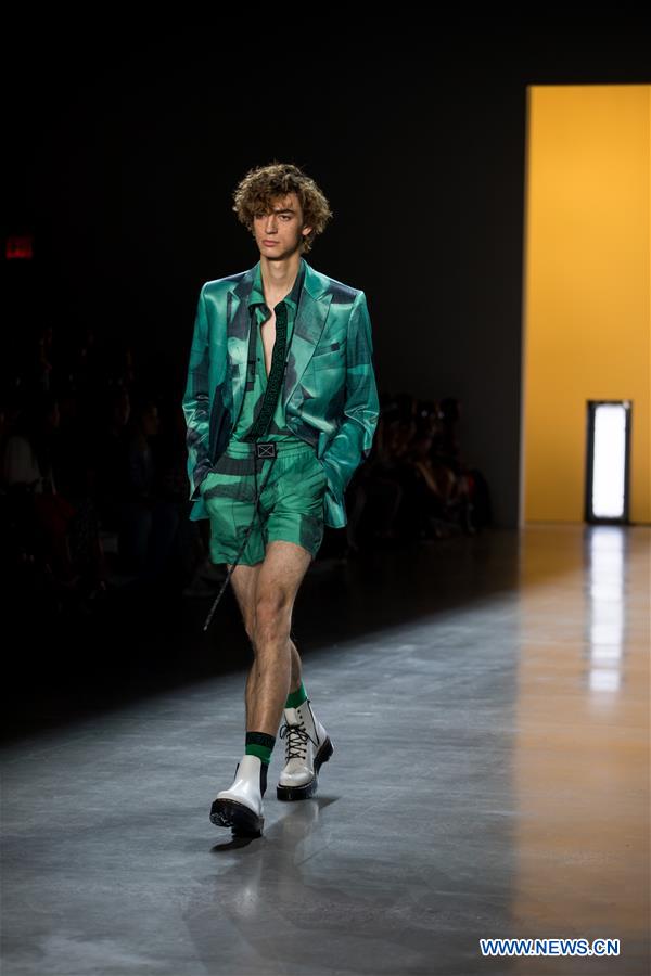 U.S.-NEW YORK-FASHION WEEK-CHINESE BRAND-DIRTY PINEAPPLE