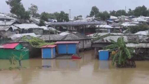 天灾！暴雨倾盆 孟加拉国难民村30万人被困